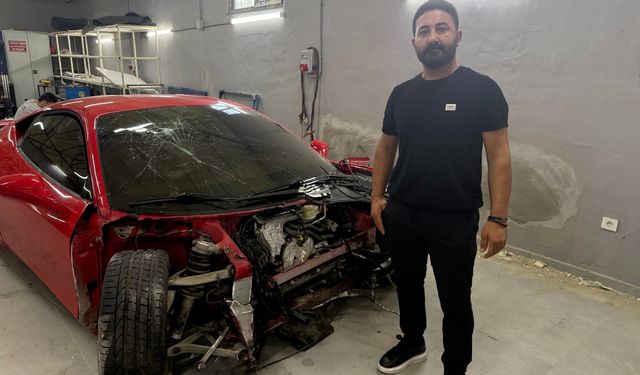 17 milyon liralık  Ferrari ile kaza yaptı