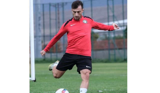 Burak Süleyman Çorum FK’ya rakip oldu