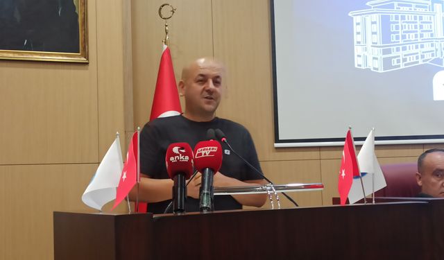 Diyanet Sen ve İDP'yi hedef aldı: "Dertleri konser olsa 15 gün önce Ahmet Şafak konserine karşı çıkarlardı"