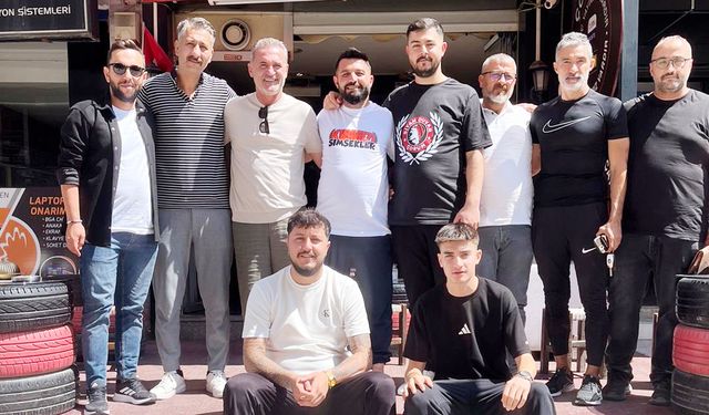 Tam, taraftarlarla bir araya geldi