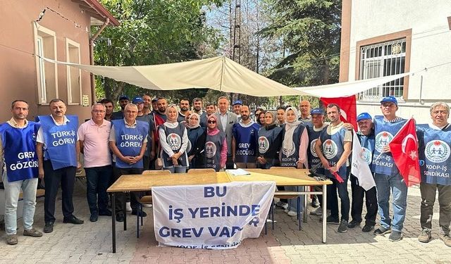 Tahtasız, grevci  işçileri ziyaret etti
