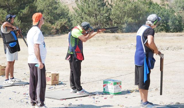 Trapçılar Zafer Kupası’nda yarıştı