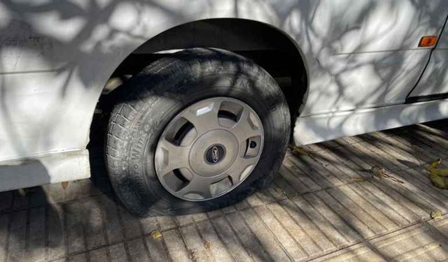 Çorum’da park halindeki araçların lastiklerini kesen şüpheli yakalandı