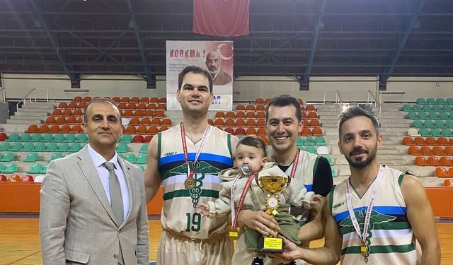 ‘Pota’da Erol Olçok Eğitim ve  Araştırma Hastanesi şampiyon