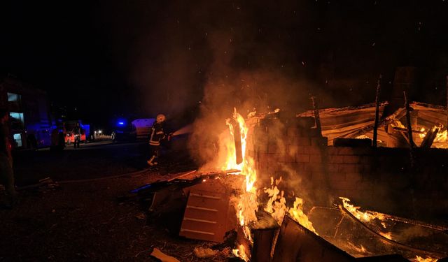 Çorum’da çıkan yangında 7 kişi dumandan etkilendi