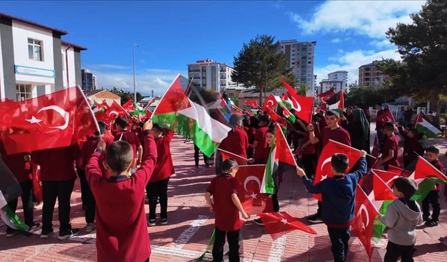 Tüm okullarda Filistin etkinliği