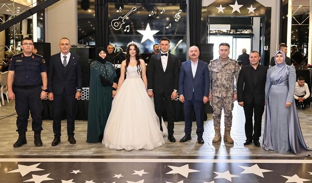 İrem & Yusuf çifti hayatını birleştirdi