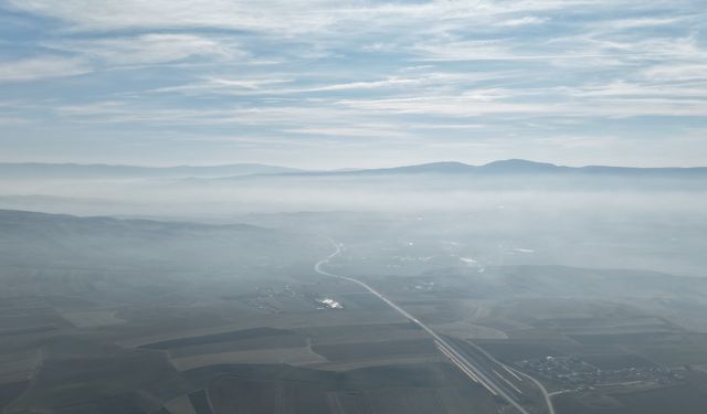 Çorum’da sis etkili oldu