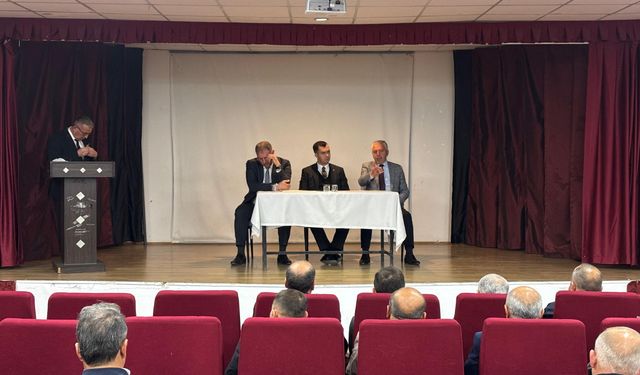 Bayat Kaymakamı Yüce muhtarlarla buluştu