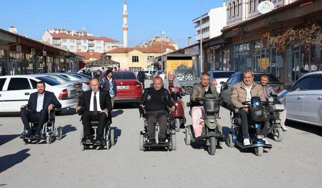 Başkan Arslan engelli bireyleri  özel günlerinde yalnız bırakmadı