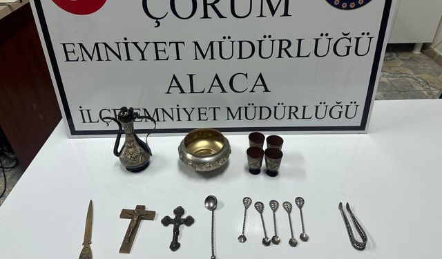 Çorum'da tarihi eser kaçakçılığı operasyonu: 2 haç ele geçirildi, 1 şüpheli gözaltında