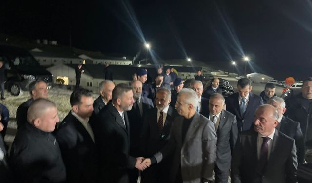 Bakan Uraloğlu Çorum'da hızlı tren inşaatı çalışmalarını inceledi