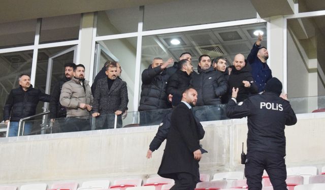 Çorum FK'lı yöneticilere sözlü saldırı!