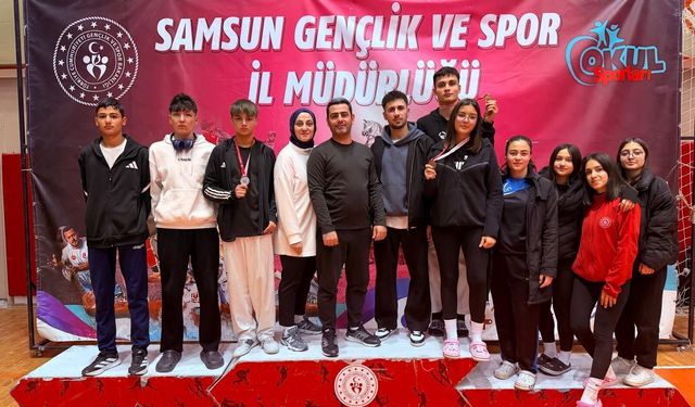 Tekvandocular Samsun’dan 3 madalya ile döndü