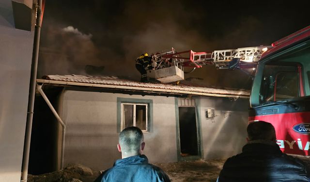 Çorum'da evde çıkan yangında 1 kişi ağır yaralandı
