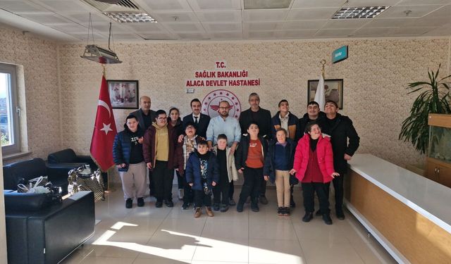 Özel eğitim öğrencileri hastane  korkularını beyaz önlükle yendi