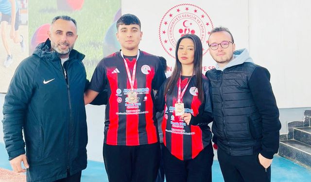 Boccede iki bronz madalya