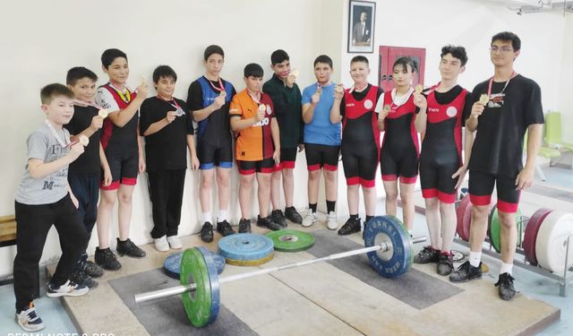 Halterde Çorum şampiyonları belli oldu