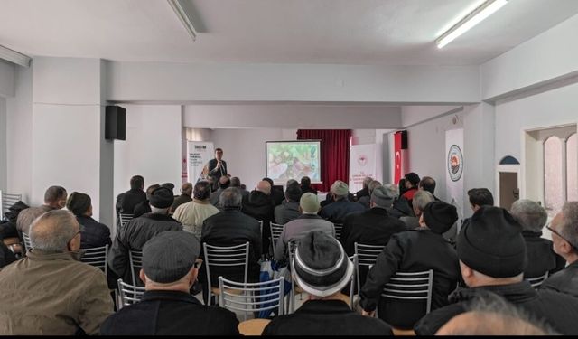 Oğuzlar'da çiftçilere  TARSİM bilgilendirmesi