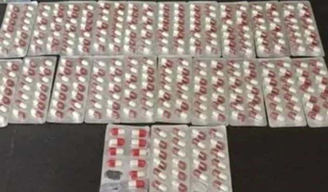 Çorum’da şüphe üzerine durdurulan araçta 2 bin 684 sentetik ecza ele geçirildi