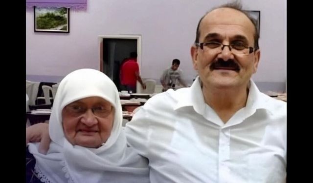 Zeki Şen annesini kaybetti