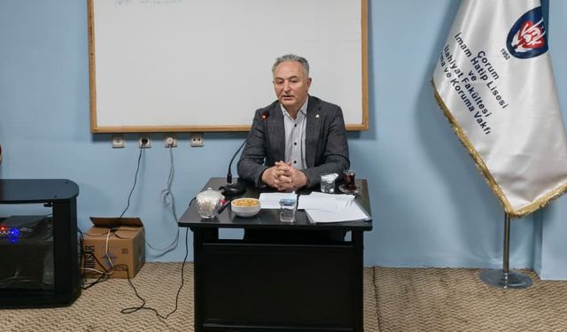 İlahiyat Fakültesi ve İMVAK’ın “Ramazan sohbetleri” başladı