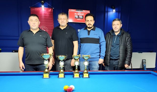3 Bant bilardoda şampiyon Ali Misket