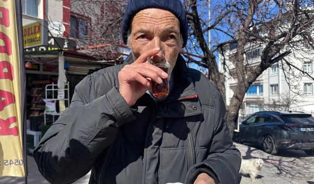 34 yıldır su içemiyor