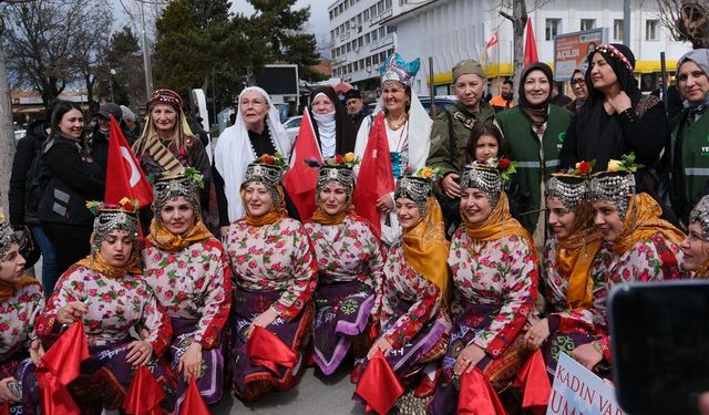 3. Puduhepa Kadın Kültür Festivali renkli görüntülerle başladı: "Kadının gücünü tüm şehre yansıtacağız"