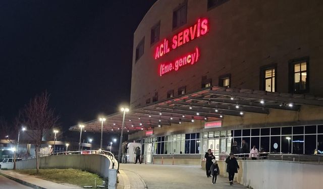 Çorum’da devrilen traktörün altında kalan sürücü ağır yaralandı