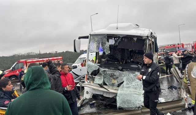 Zincirleme kaza; Çok sayıda polis yaralandı