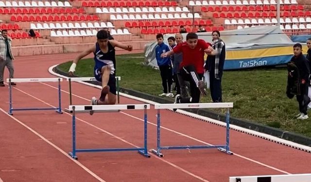 Puanlı atletizmde  Denizhan üstünlüğü