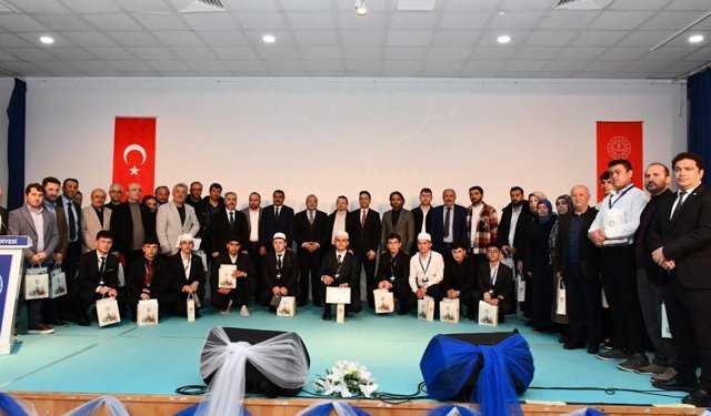 Genç Bilaller Çorum’da Ezanı  Güzel Okuma Yarışması yaptı