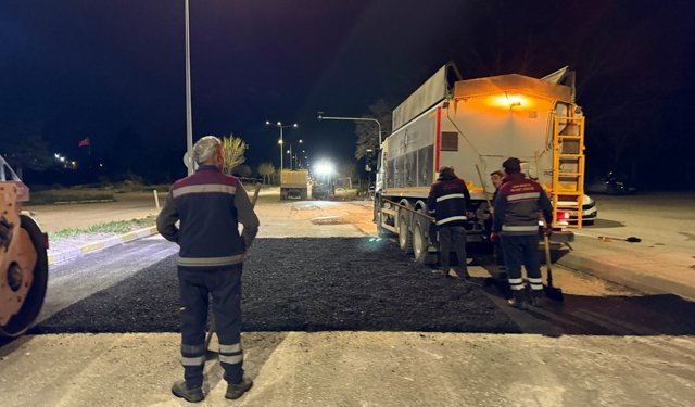 Gazi Caddesi’nde gece mesaisi