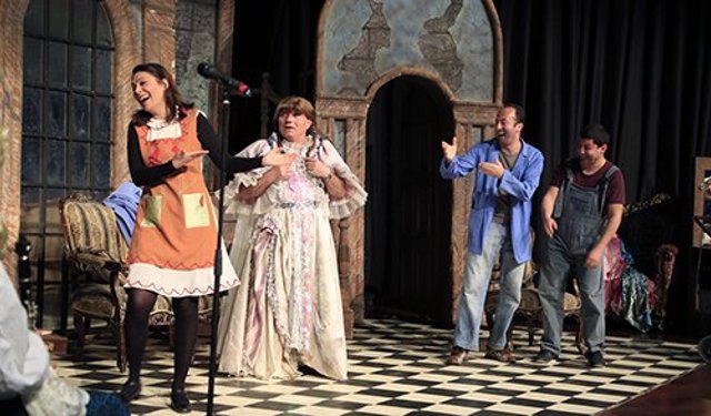 İzmir Devlet Tiyatrosu’ndan  “Oyun Oyun İçinde”