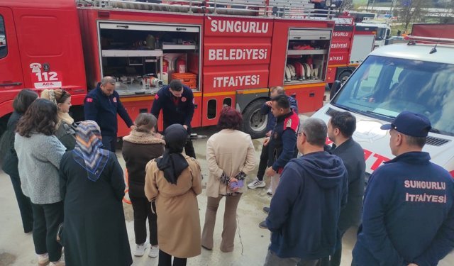 Sungurlu Belediyesi İtfaiye Müdürlüğü'nden yangın eğitimi