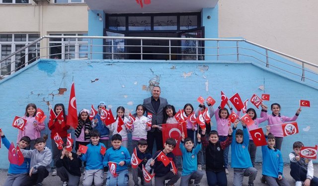 “Bayrak” çağrısına uydular