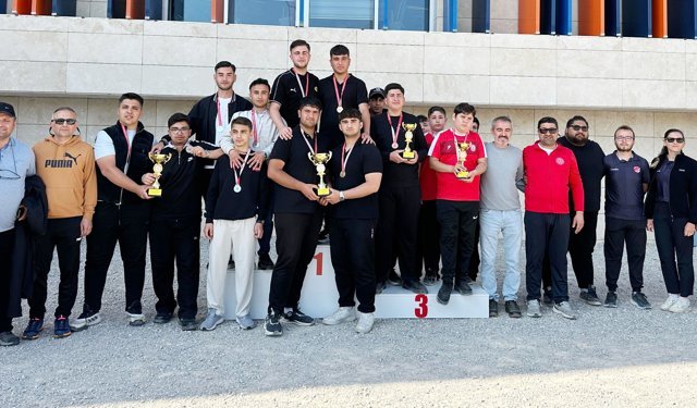 Boccede gençlerin şampiyonu Cumhuriyet Anadolu Lisesi