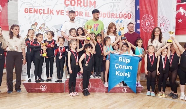 Cimnastikte öğrenciler hünerlerini sergilediler