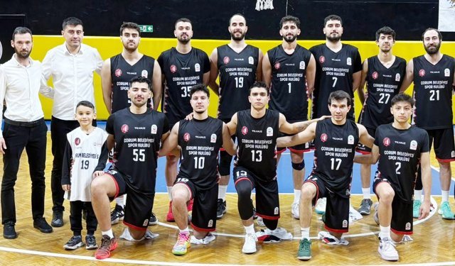 12 dev adamın kritik maçında salon değişikliği