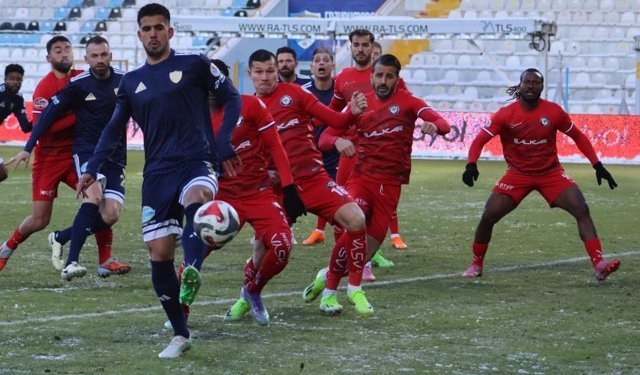 Rekabette 6-1 gerideyiz