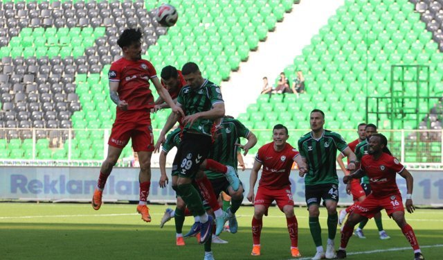 Çorum FK, Sakarya'da rahat kazandı: 4-0