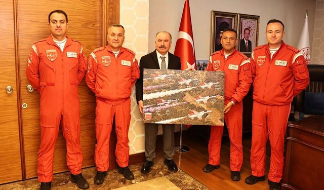 Çalgan: “Türk Yıldızları  gururla takip ediyorum”