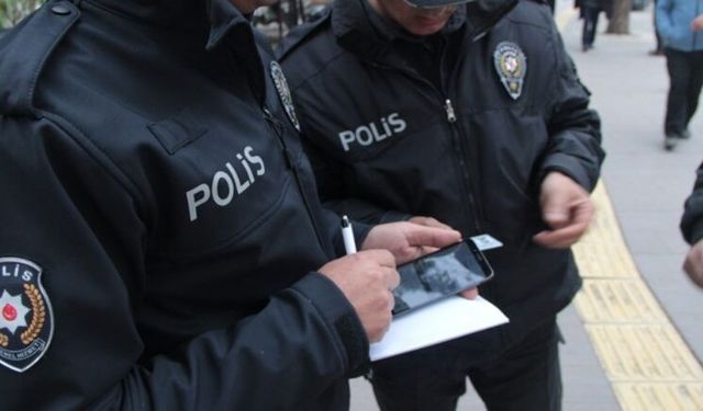 Polis 3 bin 187  kişinin kimlik  sorgusuna baktı