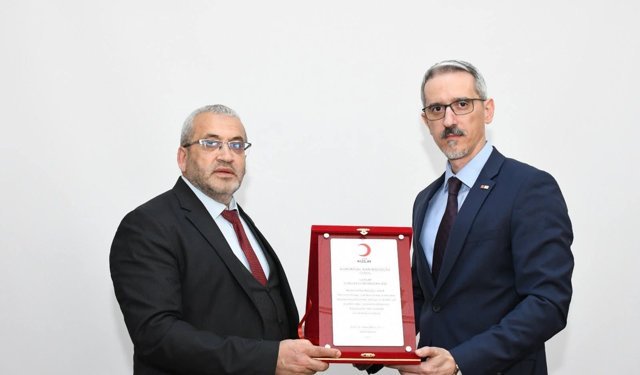 Kızılay'dan Çorum  MEM’e gümüş madalya