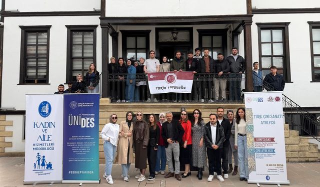 ÜNİDES destekli “Türk Çini Sanatı Atölyesi” projesi