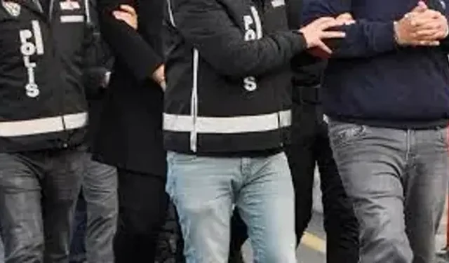 Polis yeleği giyip Çorum FK maçına girmeye çalıştılar: 2 gözaltı