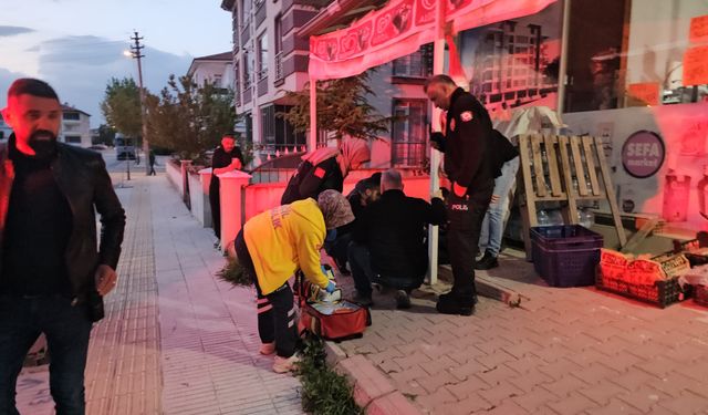 Kavgada iki bacağından bıçaklandı