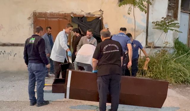 Metruk binada bir kişi ölü bulundu