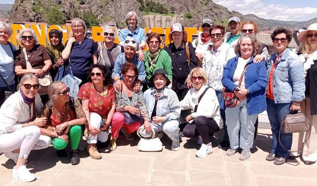 Erzurum Nenehatun Kız Öğretmen Okulu mezunlarının Çorum buluşması